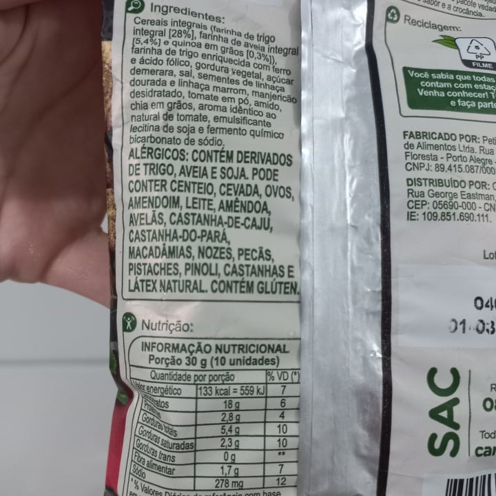 photo of Carrefour Veggie snack Sabor Tomate Com Mangericão E Grãos shared by @lucenai on  25 Mar 2023 - review