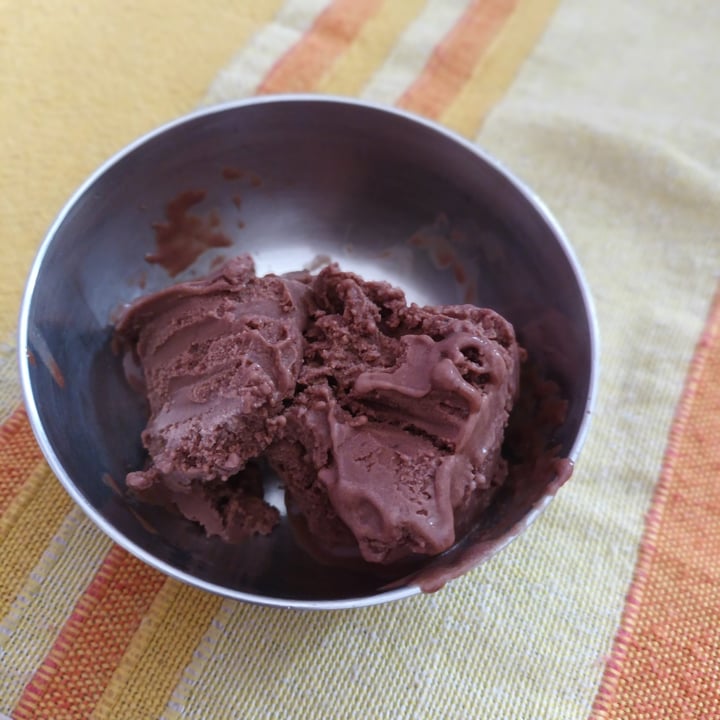 photo of Churned.in Choclate icecream shared by @vegananu on  29 Jun 2023 - review