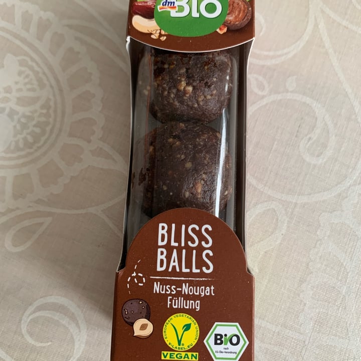 photo of dmBio Vegane Bliss Balls shared by @animaladvocat on  04 Mar 2023 - review
