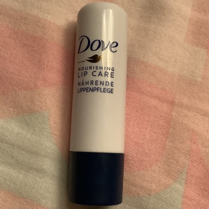 photo of Dove lip balm idratante shared by @violatopvegetarian on  07 Aug 2023 - review