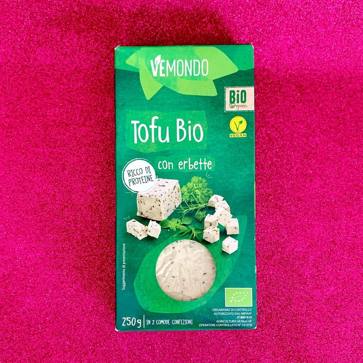 photo of Vemondo Tofu Bio con Erbette shared by @gingersaint on  14 Feb 2023 - review