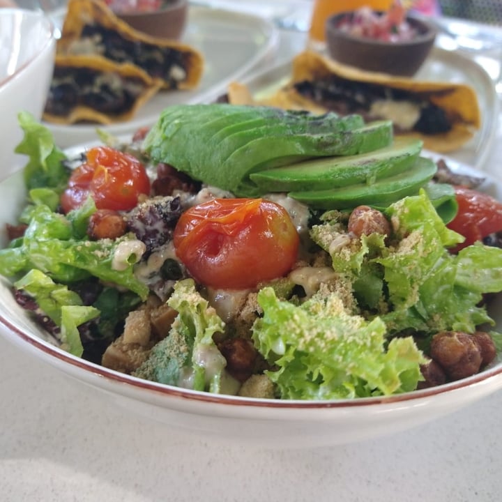 photo of Bonito ensalada caesar shared by @spookycarol on  10 Apr 2023 - review