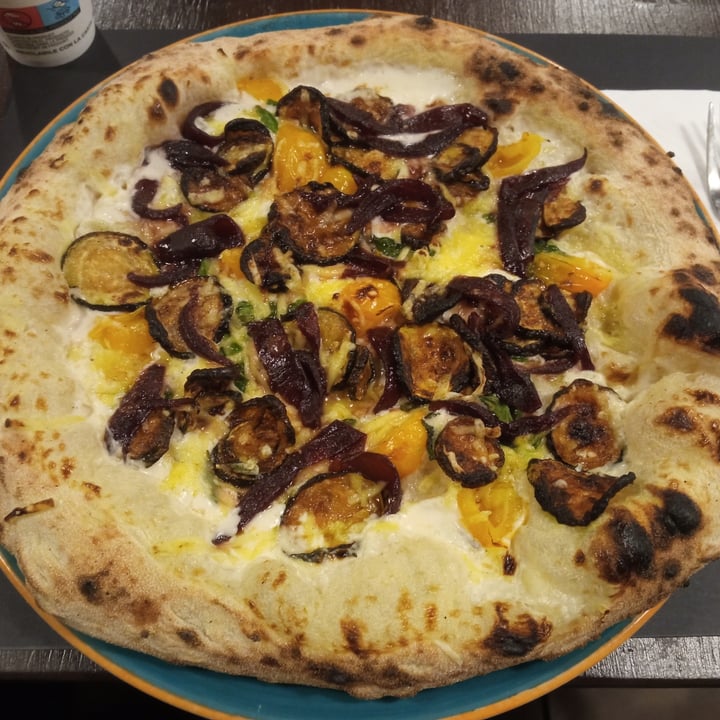 photo of Sustable Pizza Elena shared by @veeness88 on  05 Jan 2023 - review