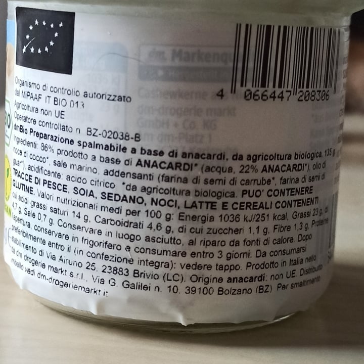 photo of dmBio Vegane cashew creme shared by @rominamia on  03 Mar 2023 - review