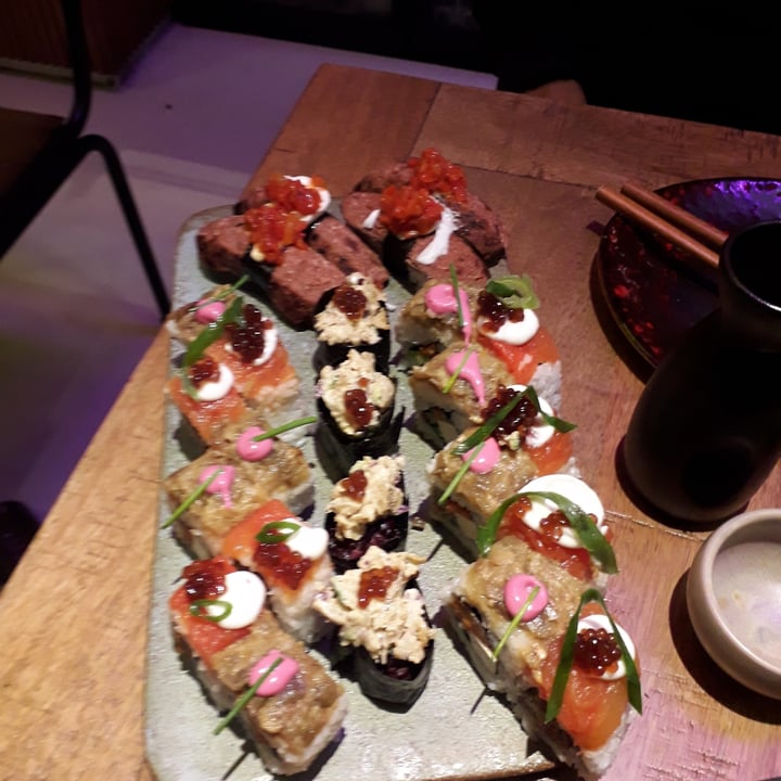 photo of Desoriente sushi shared by @cambra on  02 Apr 2023 - review