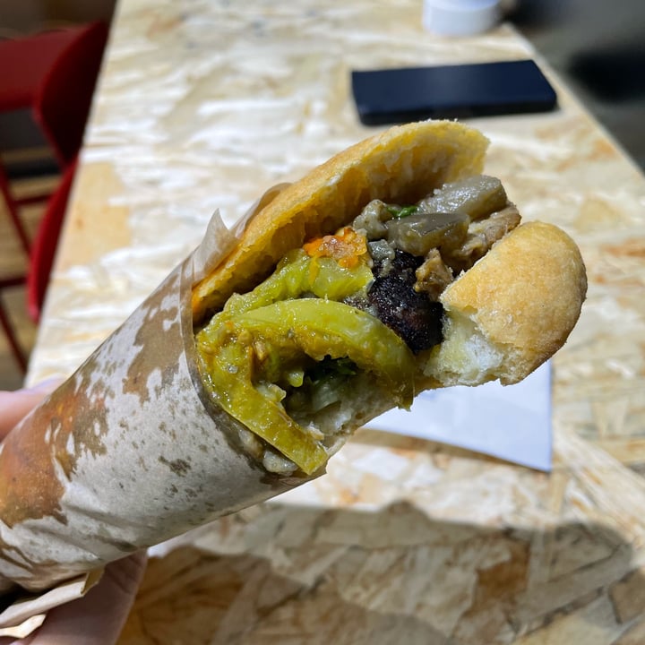 photo of Leccabaffo - Il Panino della Tradizione Tagliata Vegan XXL shared by @francyromana on  28 Jan 2023 - review