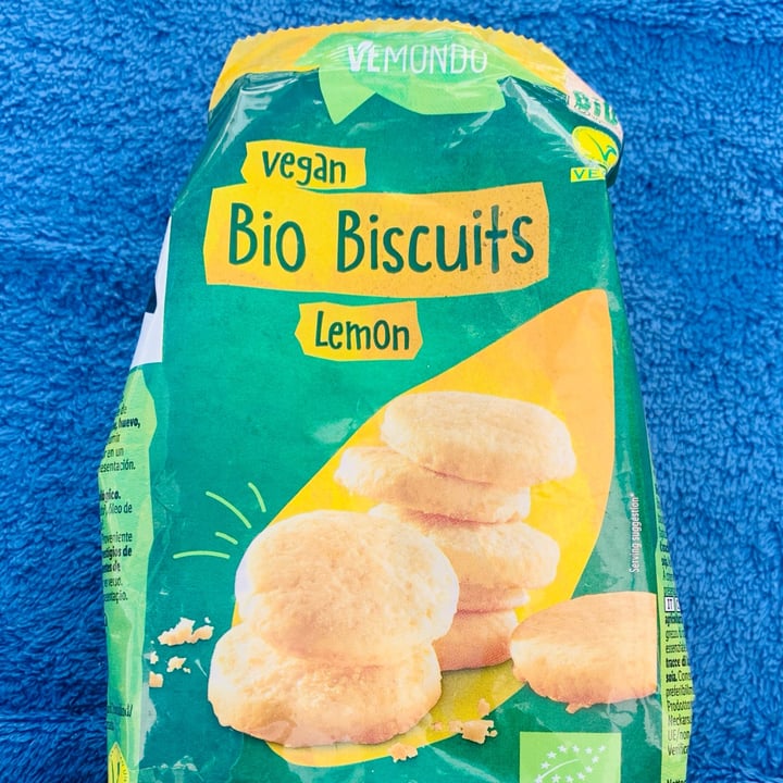 photo of Vemondo Vegan bio biscuits lemon shared by @mariafrancesca on  06 Aug 2023 - review