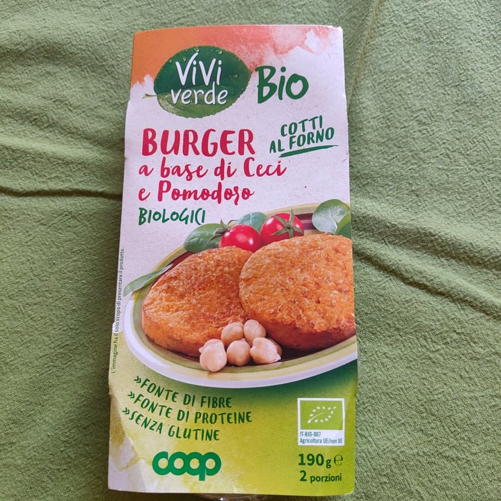 photo of Vivi Verde Coop Burger bio a base di ceci e pomodoro shared by @gilazza on  12 Aug 2023 - review
