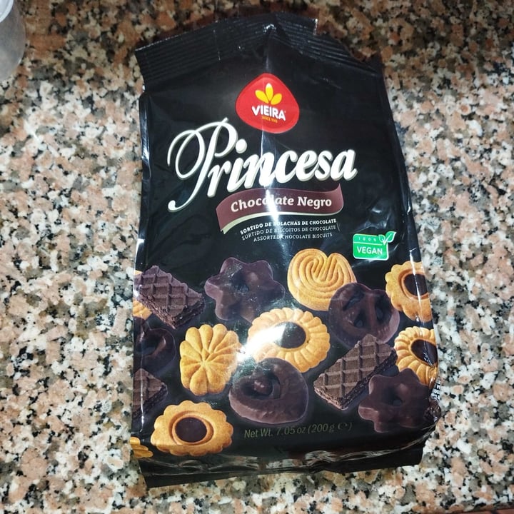 photo of Vieira Chocolate Negro Sortido de bolacha de chocolate shared by @nenabpais on  29 Dec 2022 - review
