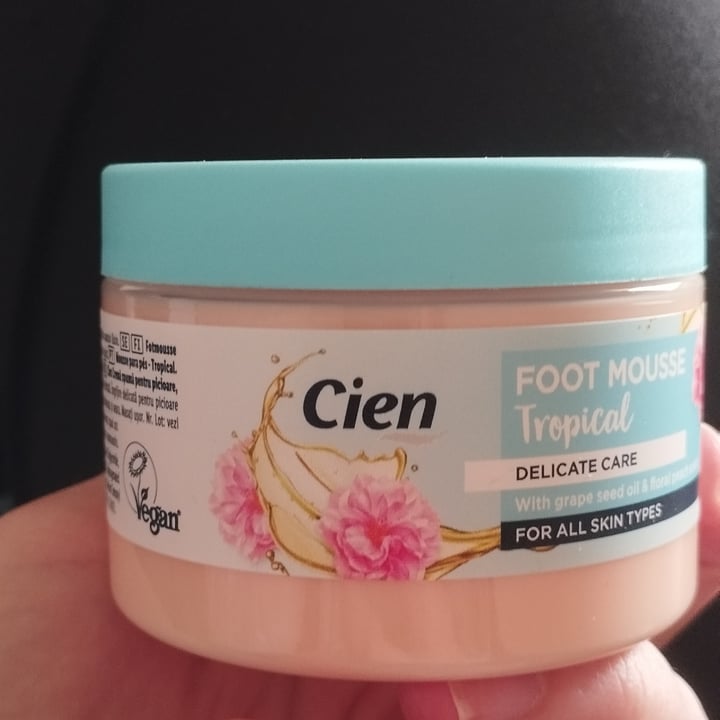 photo of Cien Foot Mousse Tropical shared by @aline4876 on  16 Jul 2023 - review