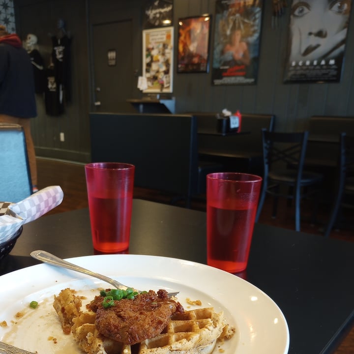 photo of Seitan's Realm Chikun and Waffles shared by @edav334 on  26 Feb 2023 - review