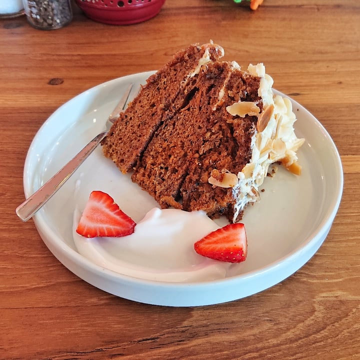 photo of Blue Kiwi Carrot Cake shared by @anne13 on  16 Jun 2023 - review