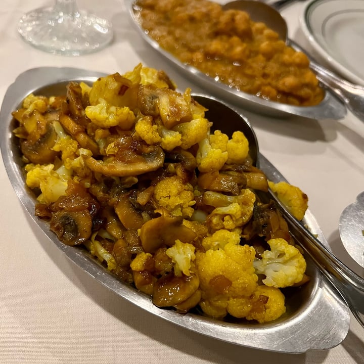 photo of Bombay Restaurant Cuisine of India Gobi Mushroom shared by @dirtysnouts on  24 Jan 2023 - review