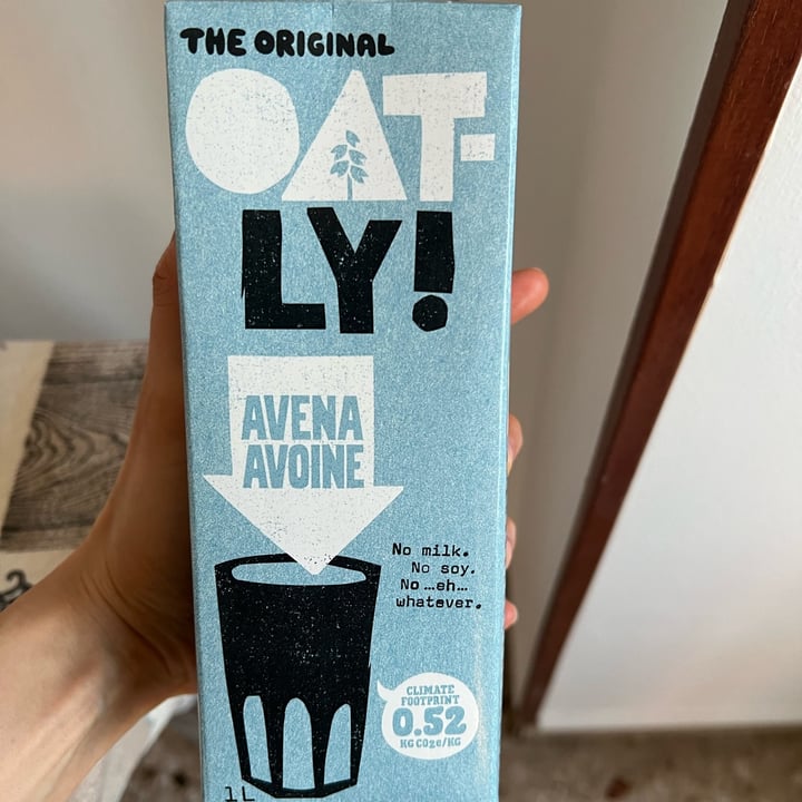 photo of Oatly Latte di avena shared by @dinolau97 on  22 Mar 2023 - review