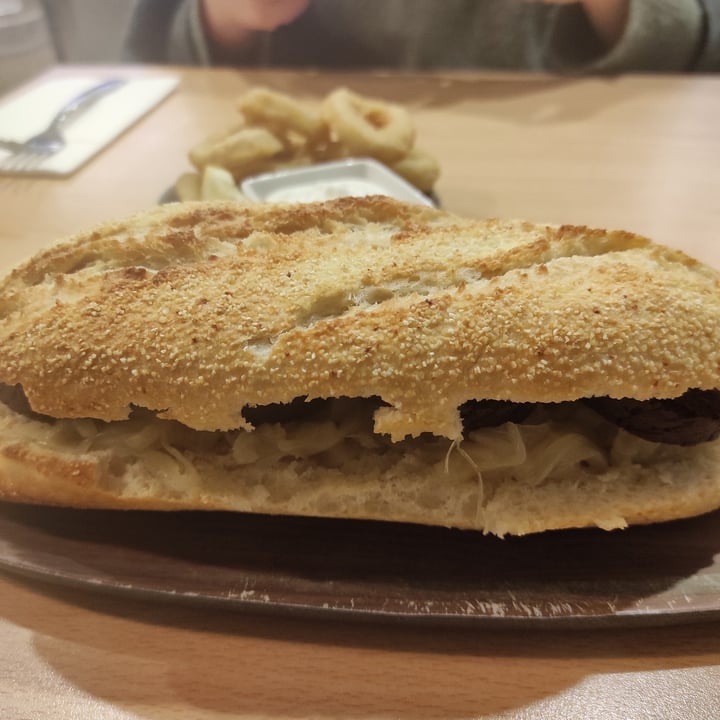 photo of A Flama Bocadillo Choricero shared by @sergiowright on  07 Apr 2023 - review