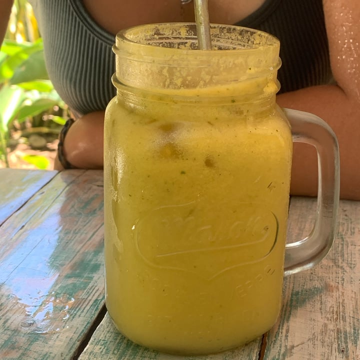 photo of Coco Calala Passionfruit and Basil shared by @wonkycatz on  03 Apr 2023 - review