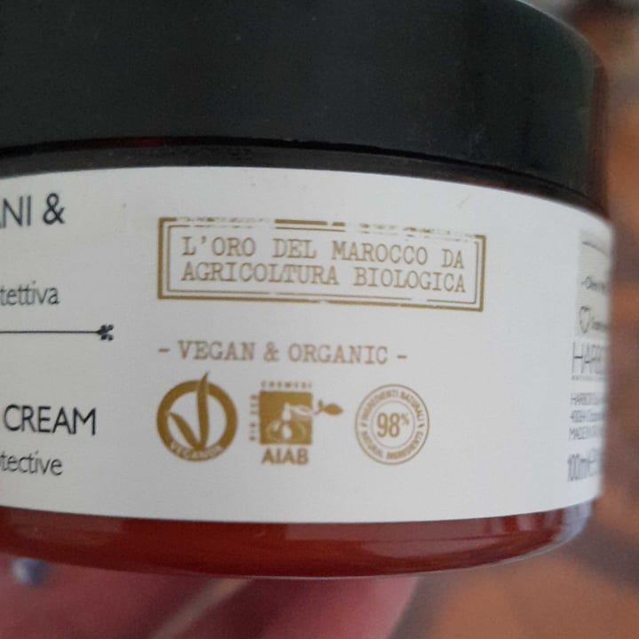 photo of Phytorelax crema mani e unghie olio di argan shared by @afrodite on  19 Apr 2023 - review