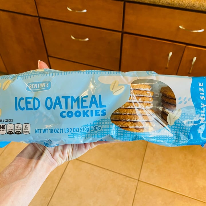 Benton’s Iced Oatmeal Cookies Review abillion