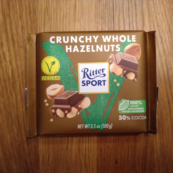 photo of Ritter Sport crunchy whole hazelnuts shared by @nattbjorn on  03 Mar 2023 - review