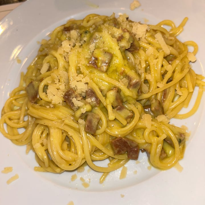 photo of Origano Carbonara vegana shared by @emilyiorio on  23 May 2023 - review