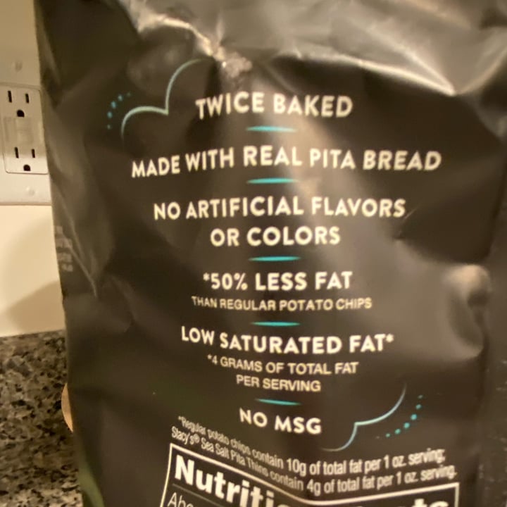 photo of Stacy's Pita Thins Sea Salt shared by @friendlyvegan on  31 Mar 2023 - review