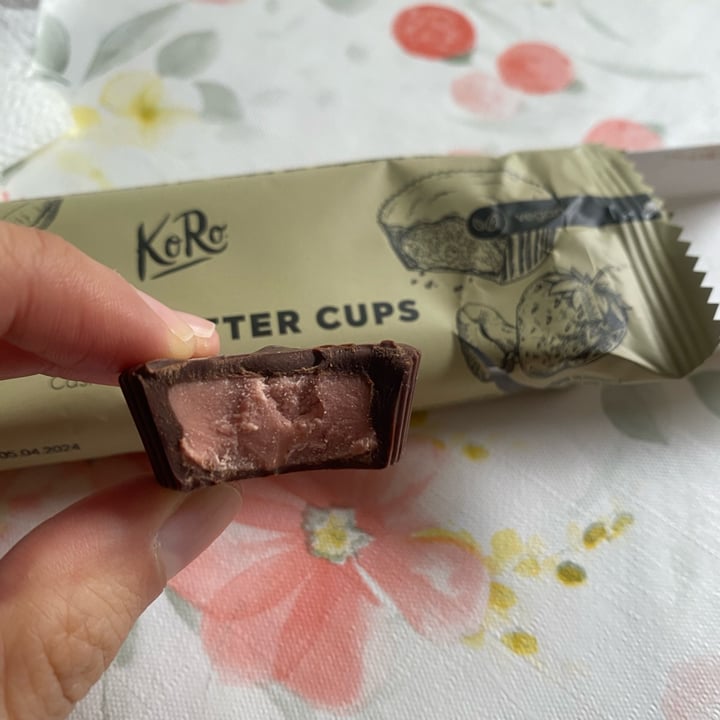photo of Koro bio nut butter cups strawberry cashews shared by @sfiziboom on  29 Jul 2023 - review
