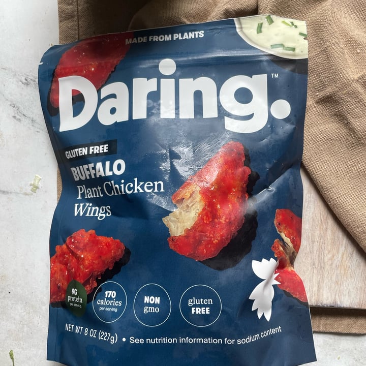 photo of Daring Buffalo Plant Chicken Wings shared by @veganfoodcrazy on  12 Jun 2023 - review
