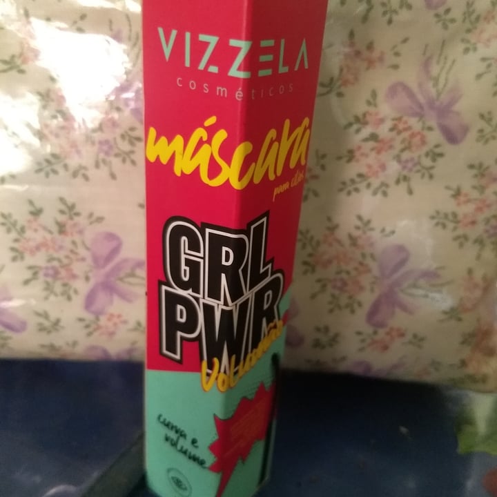 photo of Vizzela Cosméticos Máscara De Cílios shared by @zairam on  18 Jan 2023 - review