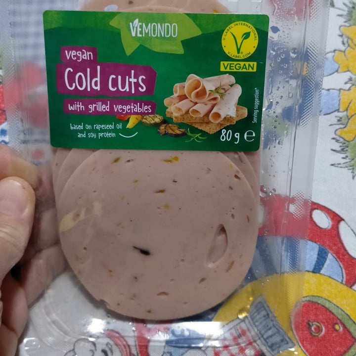 photo of Vemondo Vegan Cold Cuts shared by @michelalessandra on  07 Aug 2023 - review