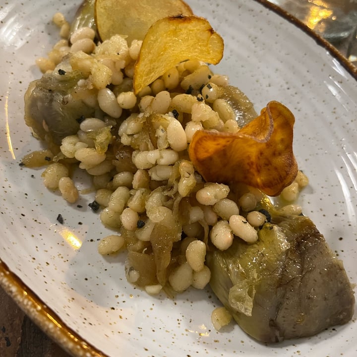 photo of Vermuts Rofes Beans and Artichokes shared by @tx on  29 Mar 2023 - review