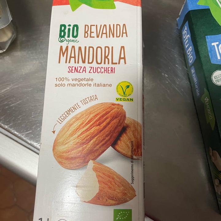 photo of Vemondo  almond bevanda Alle Mandorle shared by @giadamorri on  01 Mar 2023 - review