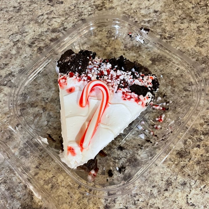 photo of Veggie Galaxy peppermint chocolate pie shared by @sedrew1 on  25 Dec 2022 - review