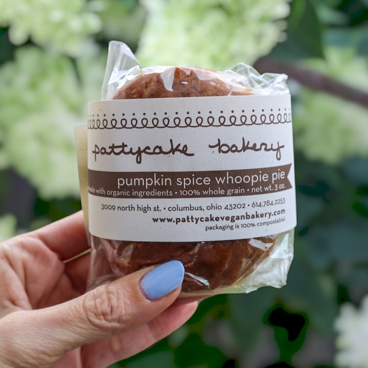 photo of Pattycake Bakery Pumpkin Whoopie Pie shared by @lizmaselli on  06 Apr 2023 - review