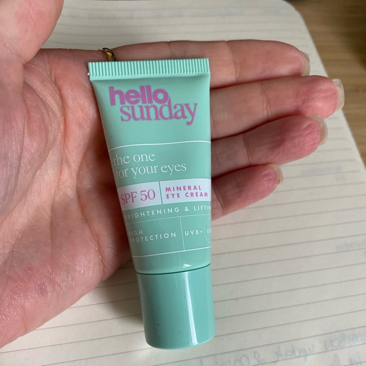 photo of Hello Sunday the one for your eyes 50 spf shared by @ilariabiancolatte1 on  02 Jun 2023 - review