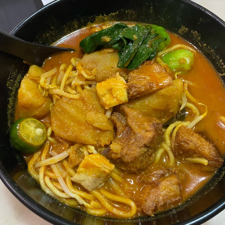 photo of Nature Vegetarian Delights Monkeyhead Mushroom Curry Noodles shared by @huanglee on  27 May 2023 - review