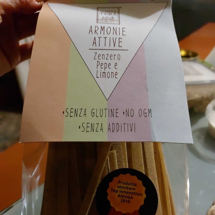 photo of Magnatera armonie attive pasta di riso integrale con zenzero pepe e limone senza glutine shared by @pugliavegan on  30 Jan 2023 - review