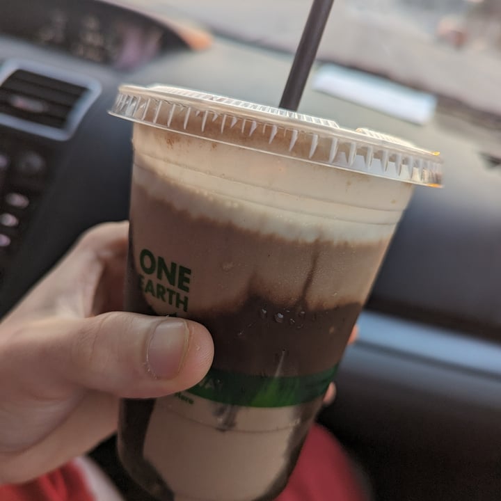 photo of Modern Love Peanut Butter Chocolate Shake shared by @kornclown7 on  26 Jun 2023 - review