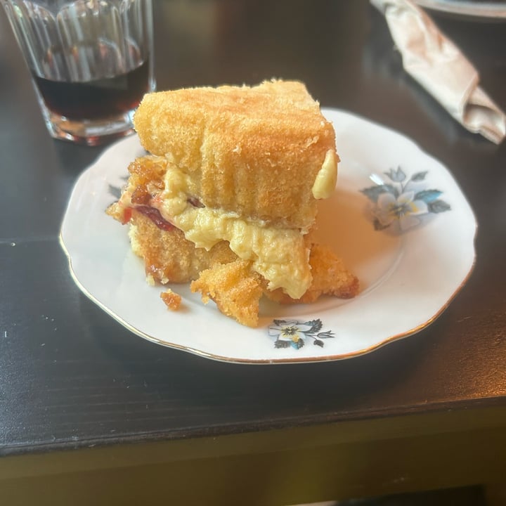 photo of The herb garden vegetarian bistro Victoria Sponge shared by @kadiegray10 on  16 Jul 2023 - review