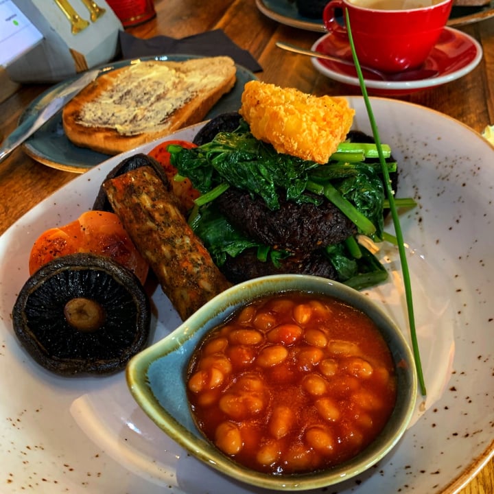 photo of Mountain Cafe Veggie Breakfast shared by @vegan-viking on  11 Jan 2023 - review