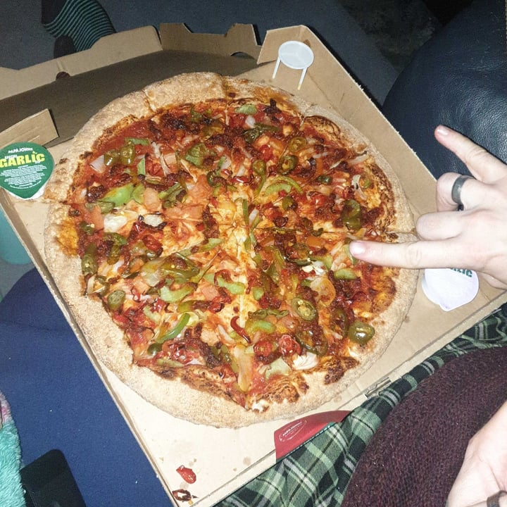 photo of Papa johns Vegan Ve-Du-Ya & Hot Pepper shared by @timea on  04 Feb 2023 - review