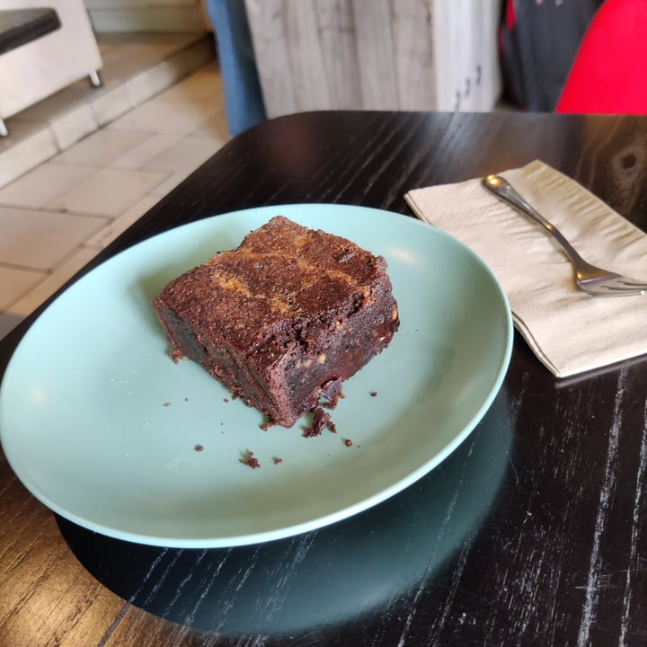 photo of Neighbourhood Brighton Peanut Butter Brownie shared by @claudiog on  28 Apr 2023 - review