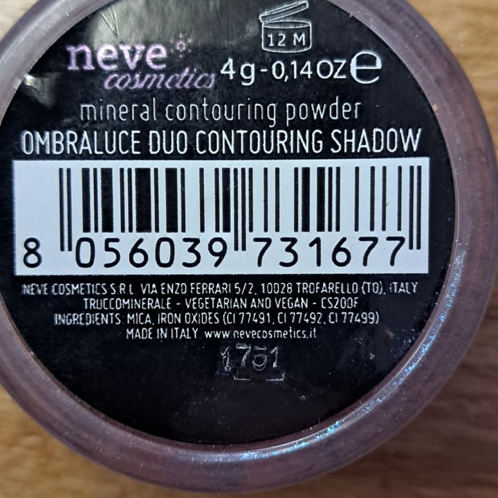 photo of Neve Cosmetics Ombraluce Duo Contouring Shadow/Light shared by @ilariapetri on  07 Mar 2023 - review