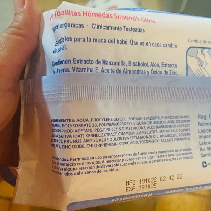 photo of Simond's Toallitas Humedas Gloss shared by @javi-ortegata on  16 Apr 2023 - review