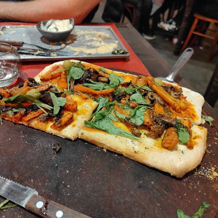 photo of Napoles Pizza Vegana Arancione shared by @muel on  11 Jun 2023 - review