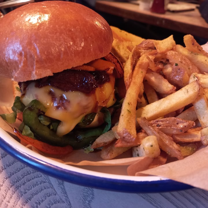 photo of Honest Burgers - Camden Bacon plant burger shared by @obstinatevegangirl on  12 Mar 2023 - review