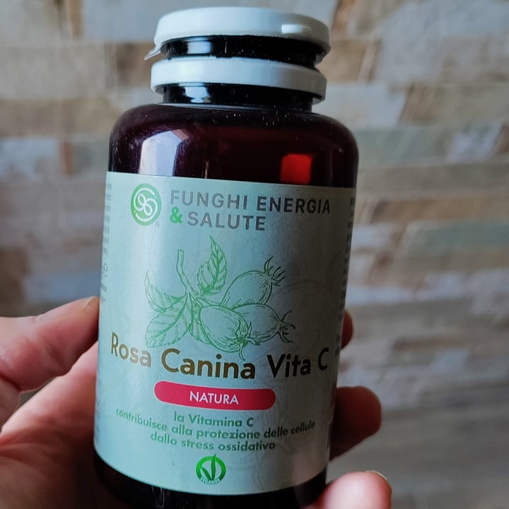 photo of Funghi Energia e Salute Rosa Canina Vita C shared by @lavalecolo on  04 Mar 2023 - review