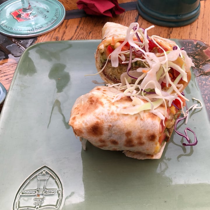 photo of Kings Caffe Falafel Burrito Vegan shared by @marimandeln on  19 Jul 2023 - review