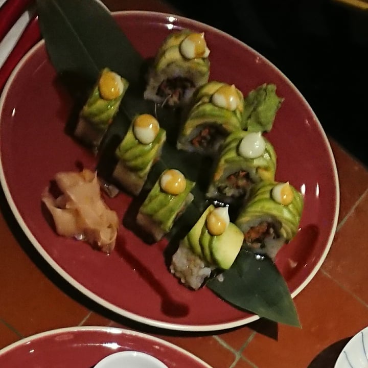 photo of 123V Dragon roll shared by @sunmoony on  11 Mar 2023 - review