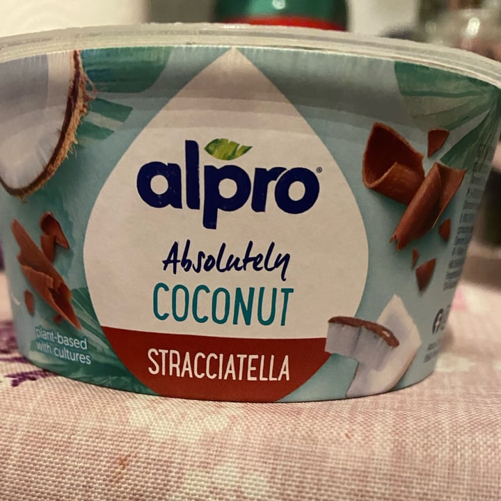 photo of Alpro Absolutely Coconut Stracciatella shared by @rebigotta on  03 Mar 2023 - review