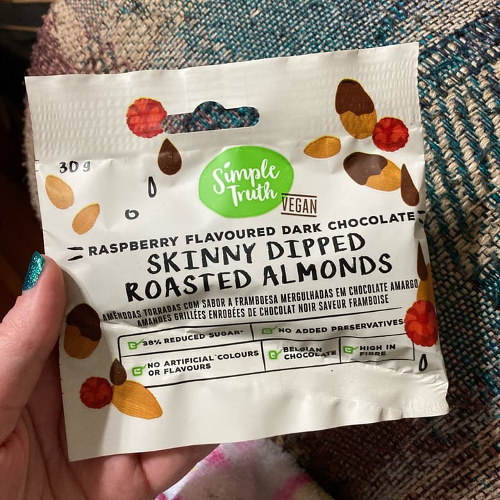 photo of Simple Truth Skinny dipped roasted almonds - raspberry flavoured shared by @catherinews on  30 Jul 2023 - review